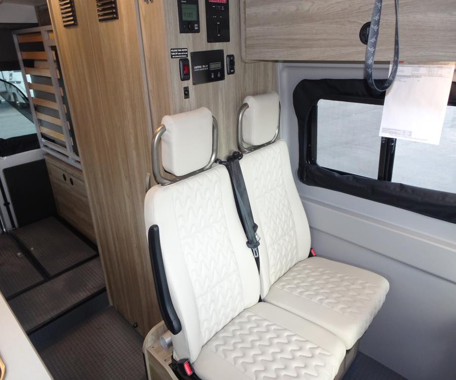2025 Winnebago SOLIS — photo 12 view