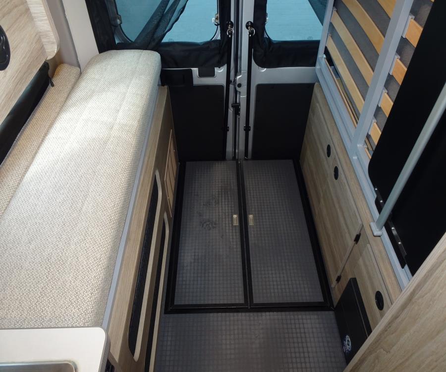 2025 Winnebago SOLIS — photo 17 view