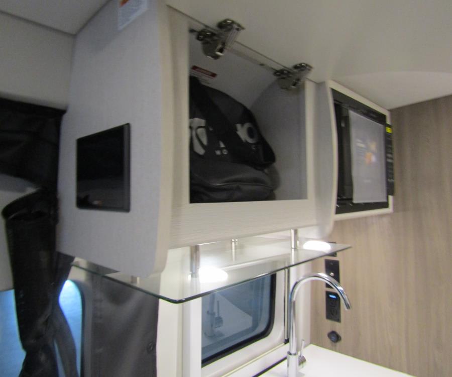 2026 Thor Motor Coach RIZE — photo 11 view