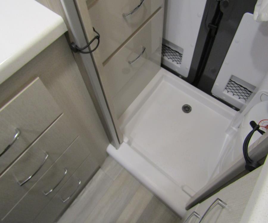2026 Thor Motor Coach RIZE — photo 20 view