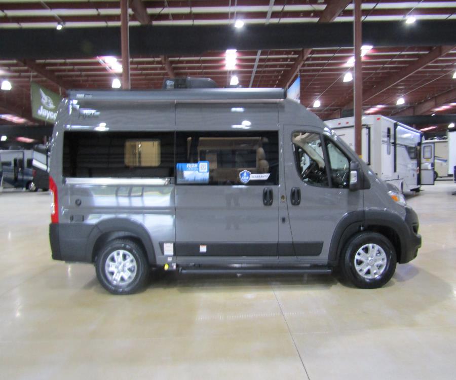 2026 Thor Motor Coach RIZE — photo 22 view
