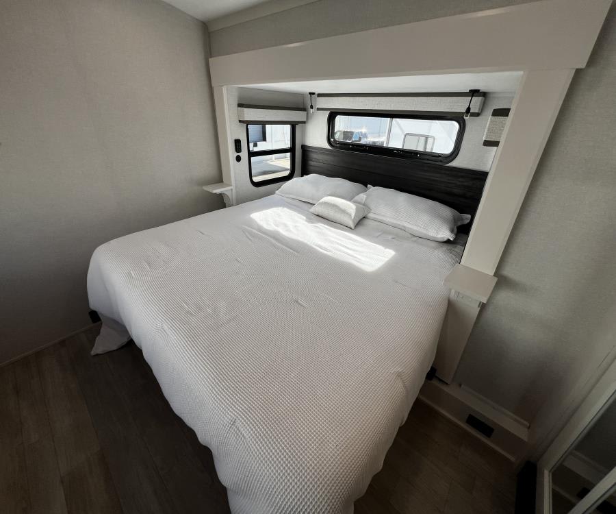 2026 Jayco BIGHORN — photo 23 view