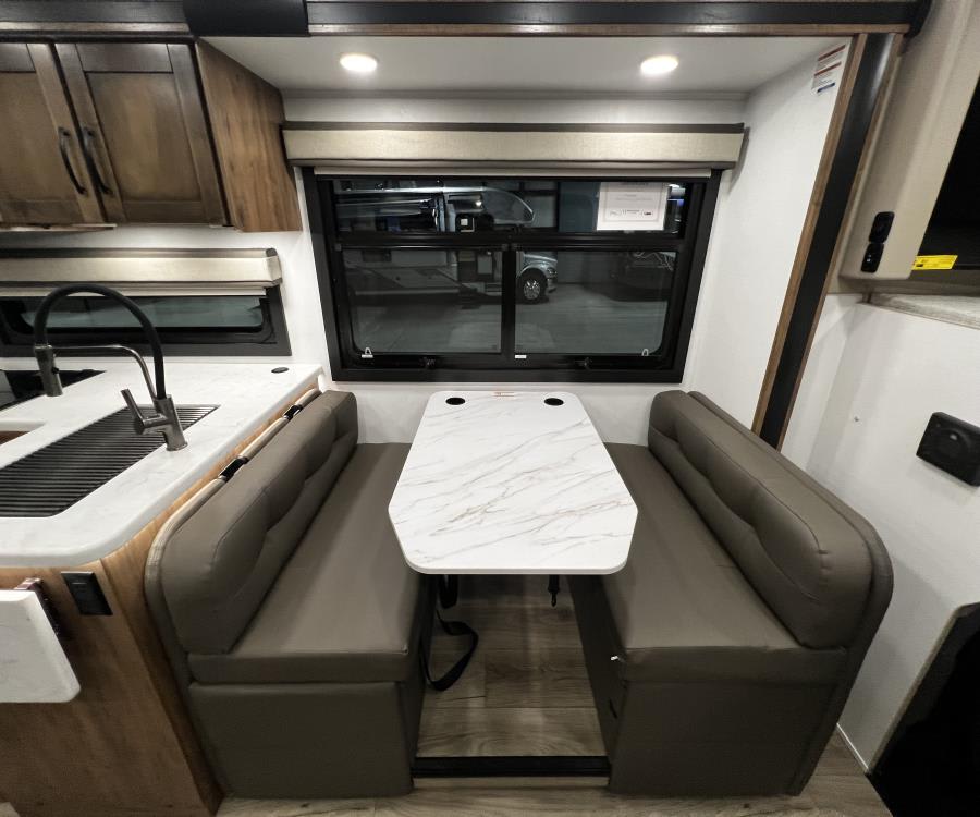 2026 Entegra ESTEEM XL — photo 10 view