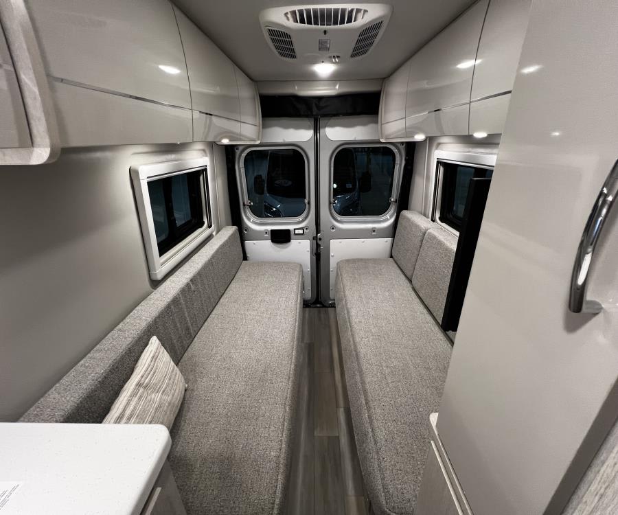 2026 Thor Motor Coach TELLARO — photo 15 view