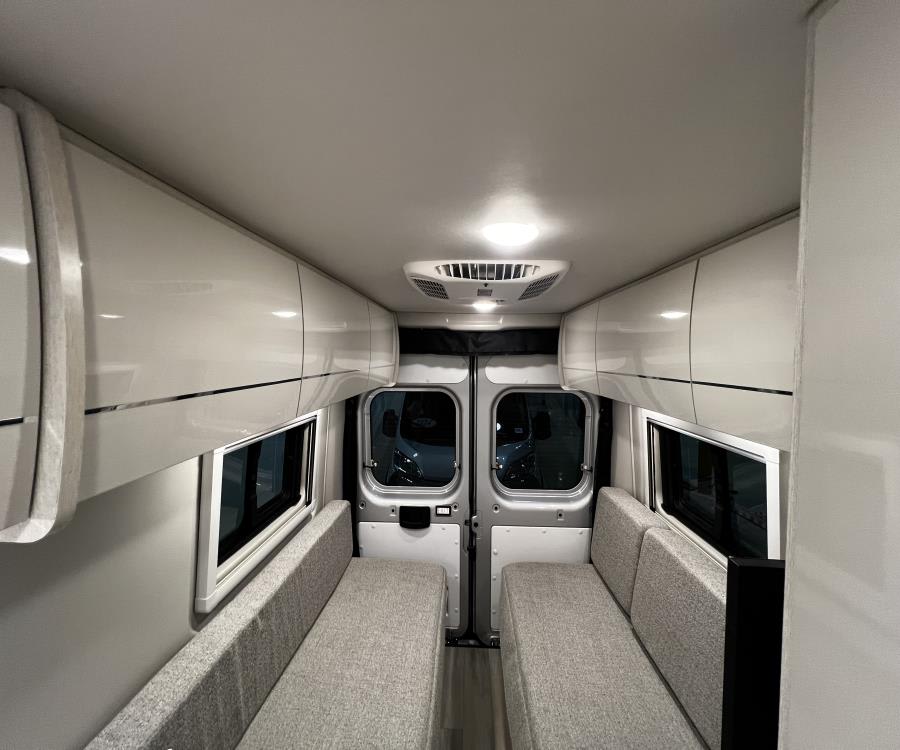 2026 Thor Motor Coach TELLARO — photo 17 view