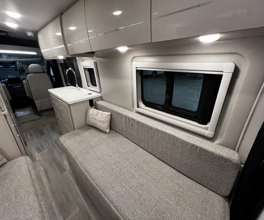 2026 Thor Motor Coach TELLARO — photo 19 view