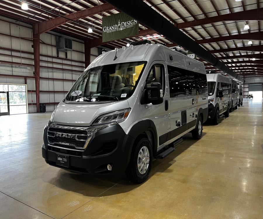 2026 Thor Motor Coach TELLARO — photo 31 view