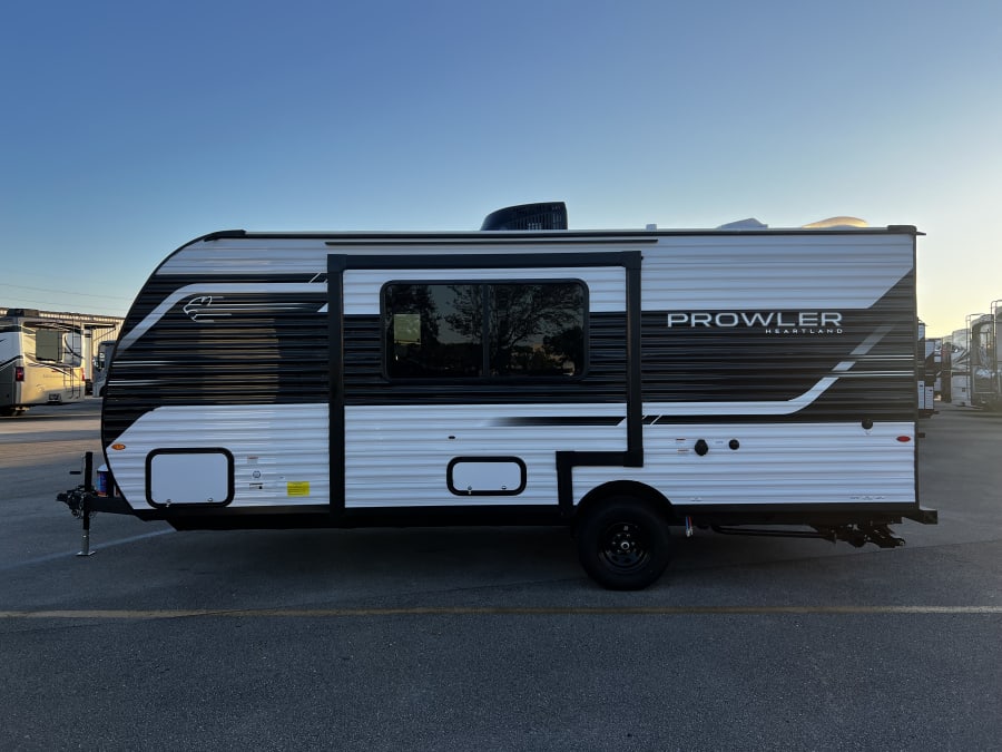 2026 Jayco PROWLER — photo 24 view