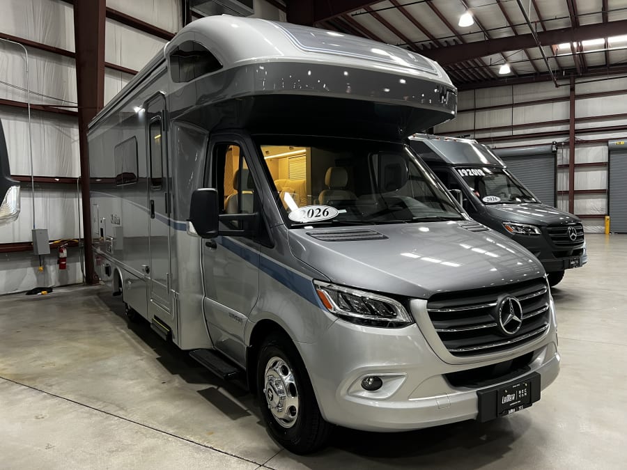 2026 Winnebago NAVION