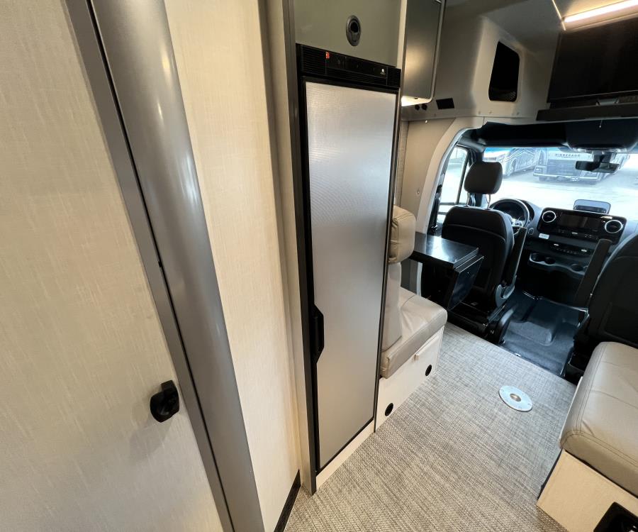 2026 Winnebago EKKO — photo 16 view