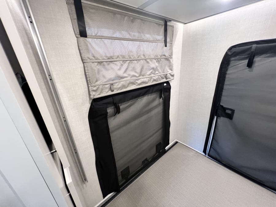 2026 Thor Motor Coach GEMINI TRIP — photo 18 view