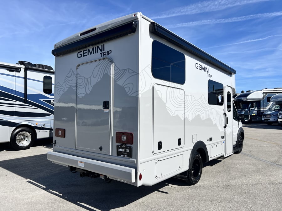 2026 Thor Motor Coach GEMINI TRIP — photo 34 view