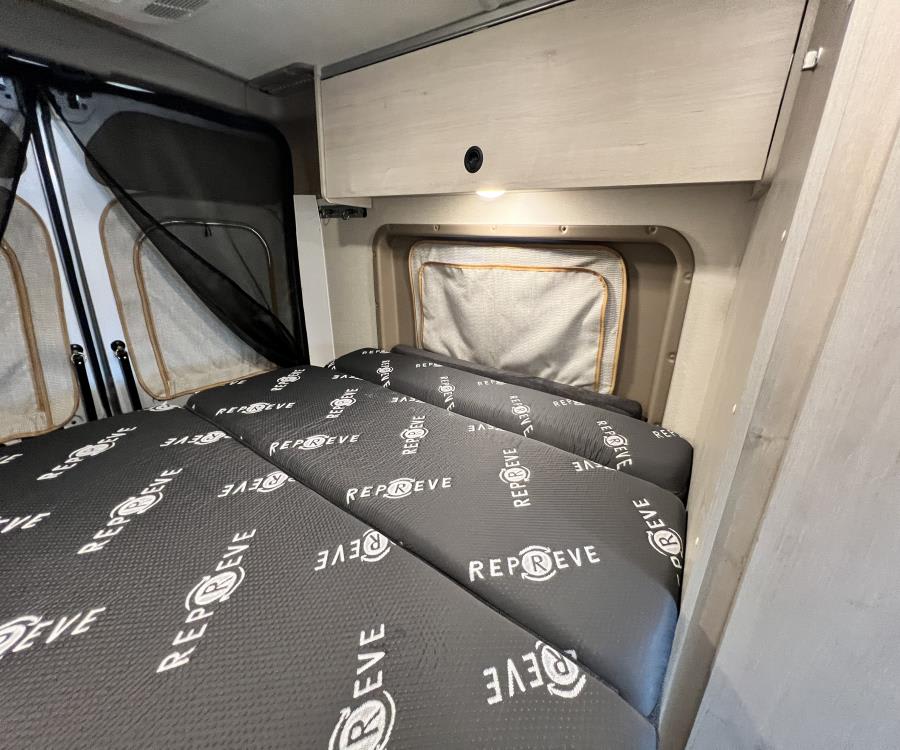 2026 Winnebago SOLIS — photo 21 view