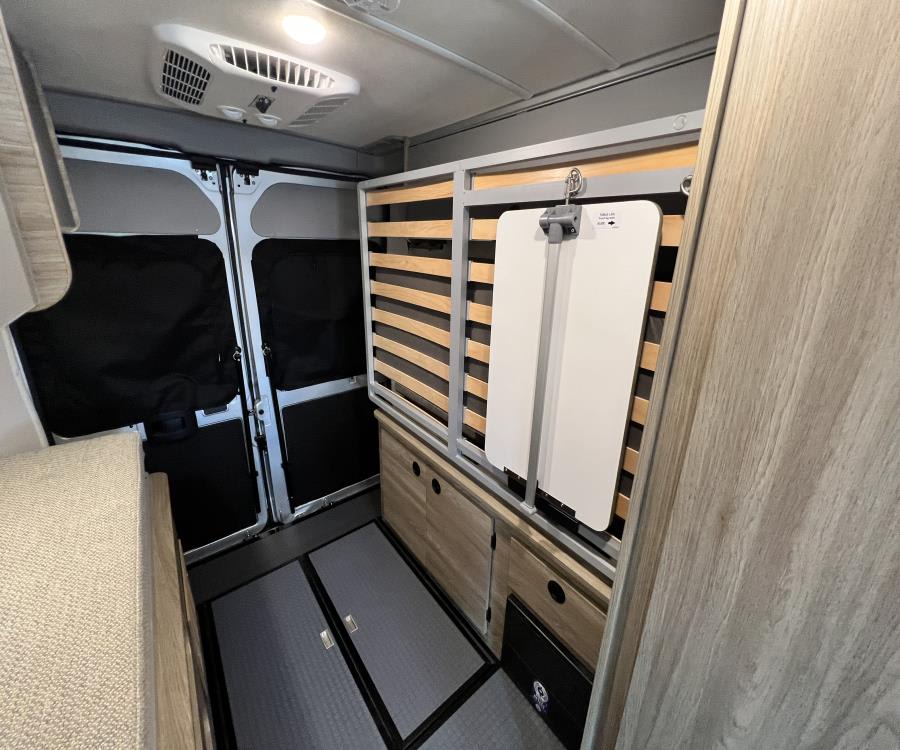 2026 Winnebago SOLIS — photo 17 view