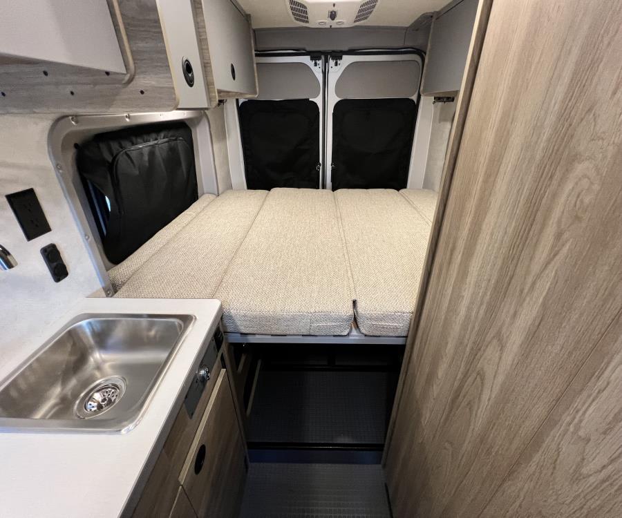 2026 Winnebago SOLIS — photo 20 view