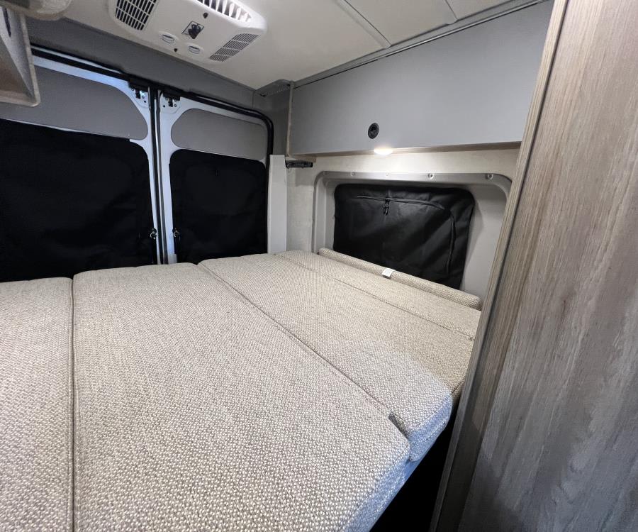 2026 Winnebago SOLIS — photo 21 view