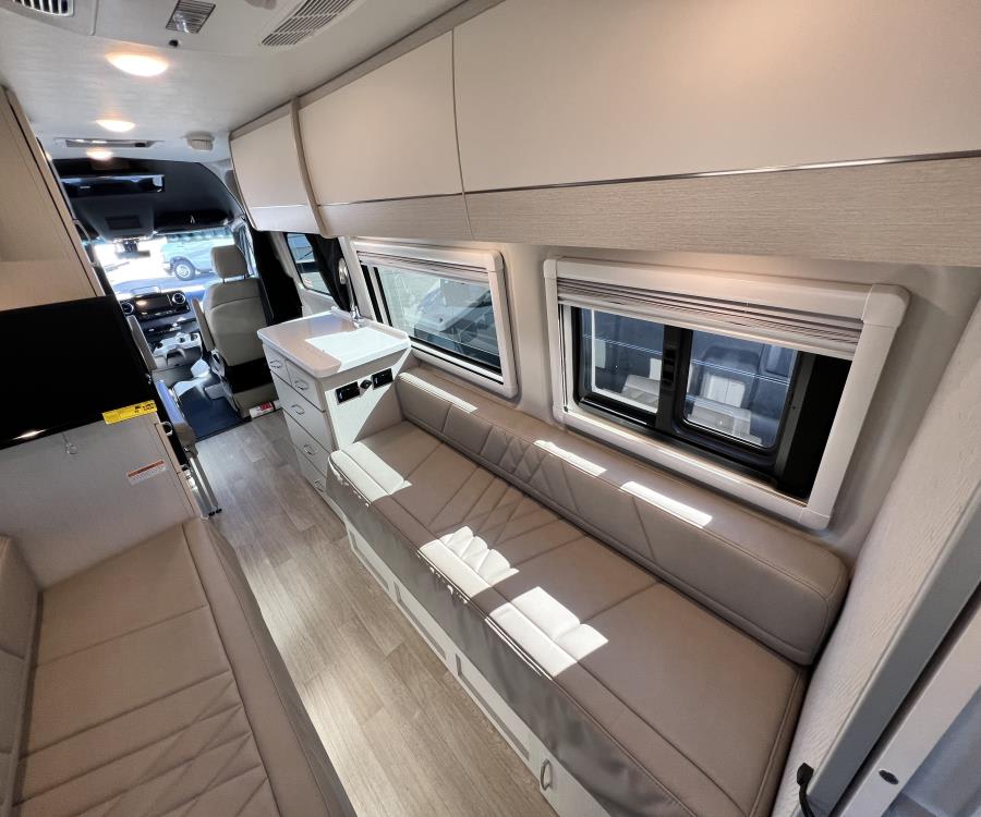 2026 Thor Motor Coach TRANQUILITY — photo 9 view