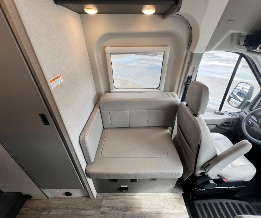 2026 Thor Motor Coach TALAVERA — photo 15 view