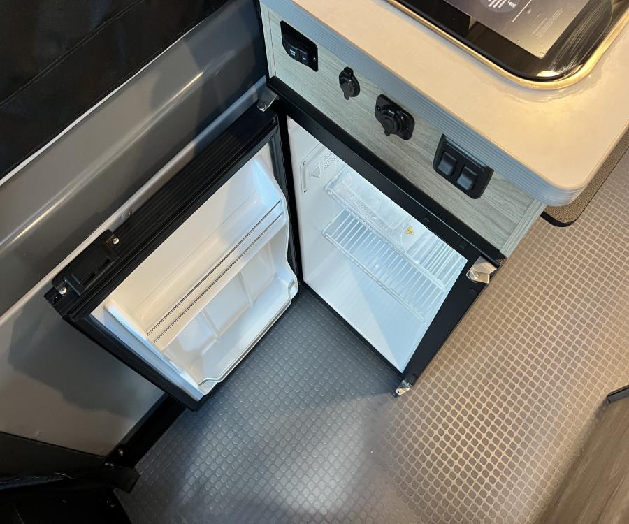 2026 Winnebago SOLIS — photo 10 view