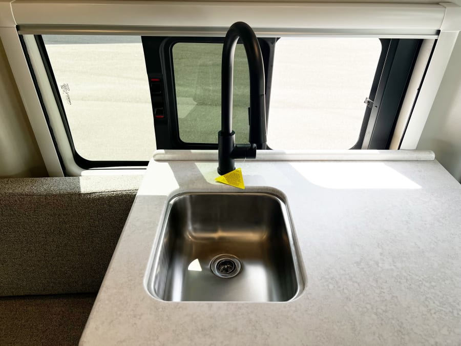 2026 Thor Motor Coach TALAVERA — photo 7 view