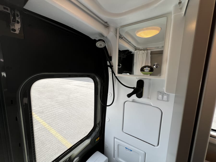 2026 Thor Motor Coach TALAVERA — photo 16 view