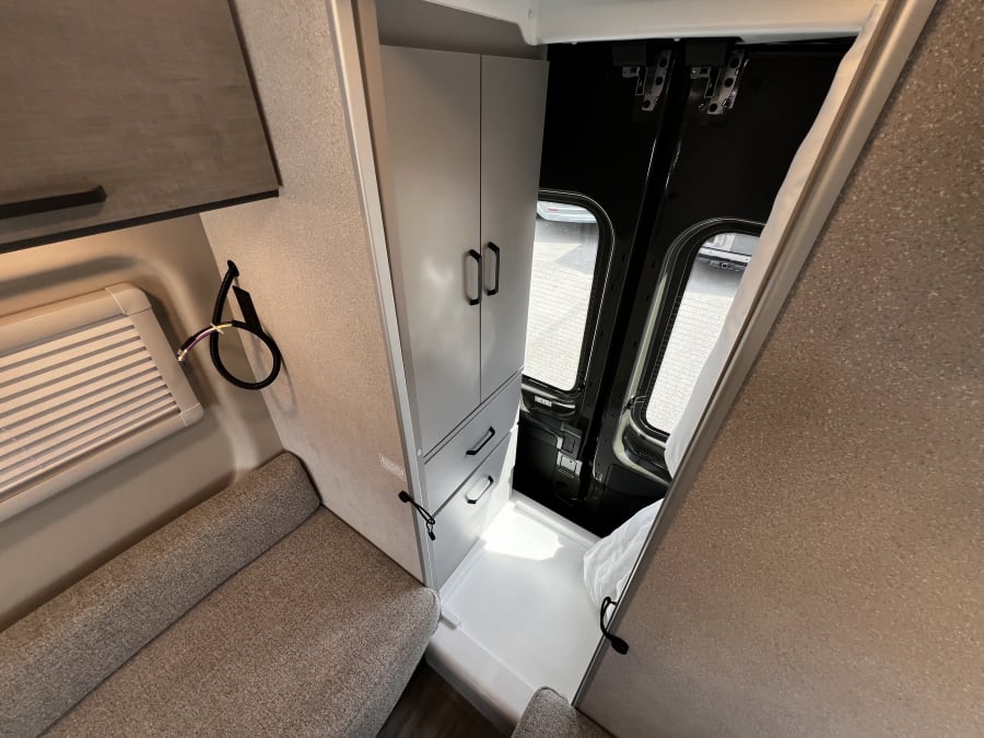 2026 Thor Motor Coach TALAVERA — photo 18 view