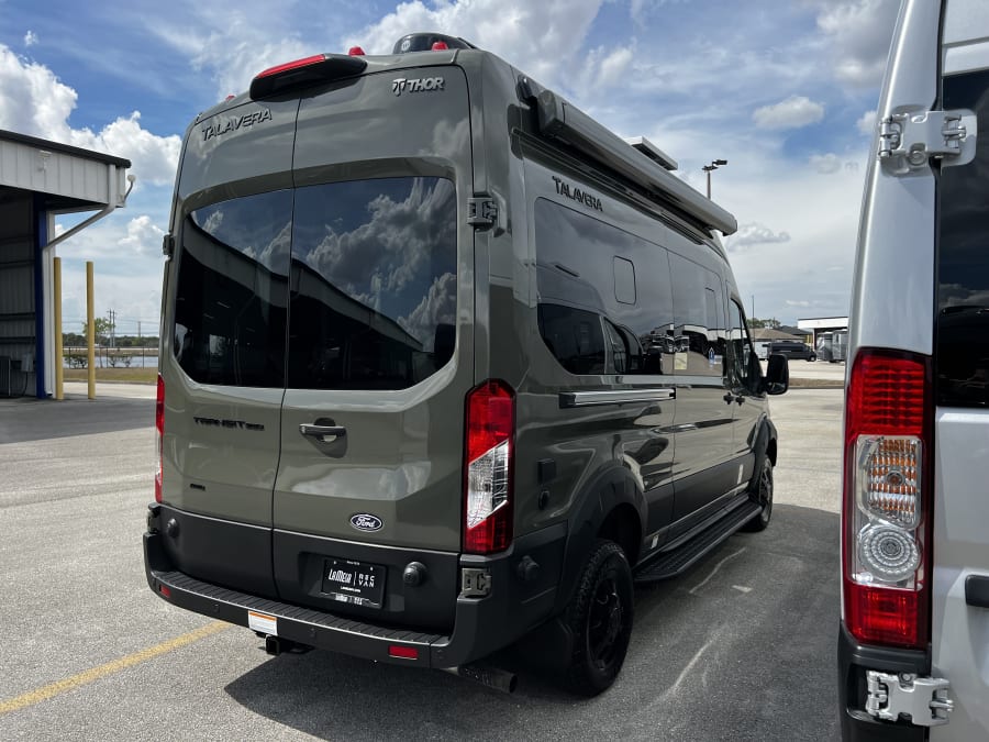 2026 Thor Motor Coach TALAVERA — photo 21 view