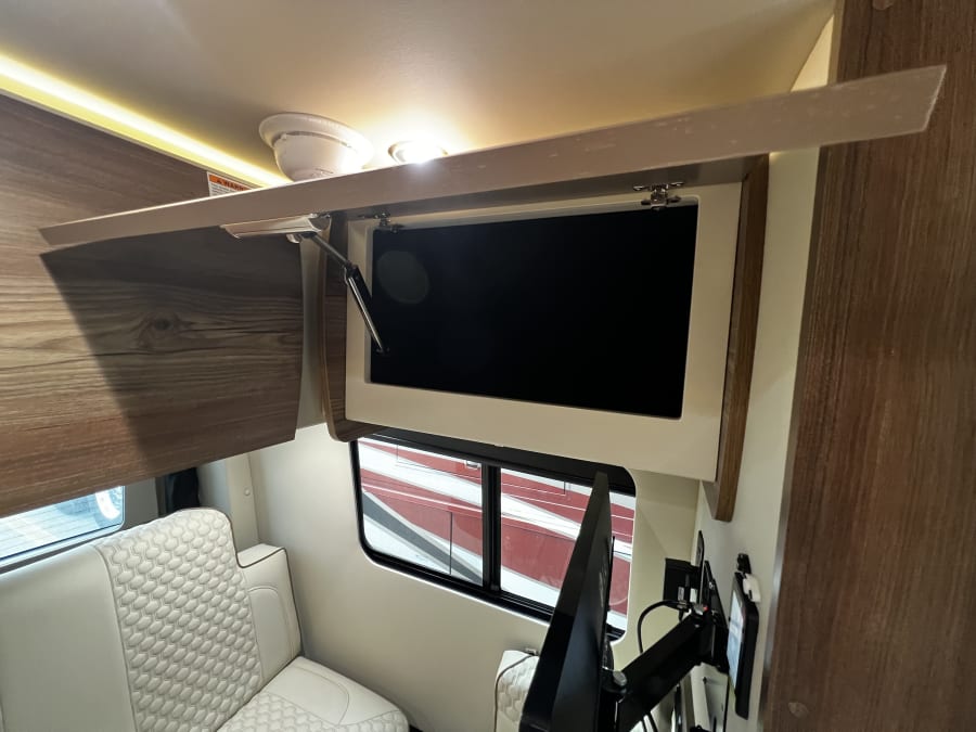 2026 Midwest Automotive Designs HERITAGE — photo 23 view
