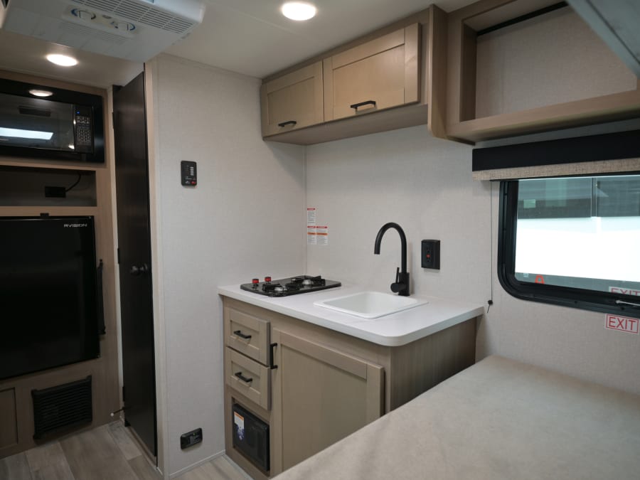 2026 Jayco PROWLER LYNX — rear three-quarter view