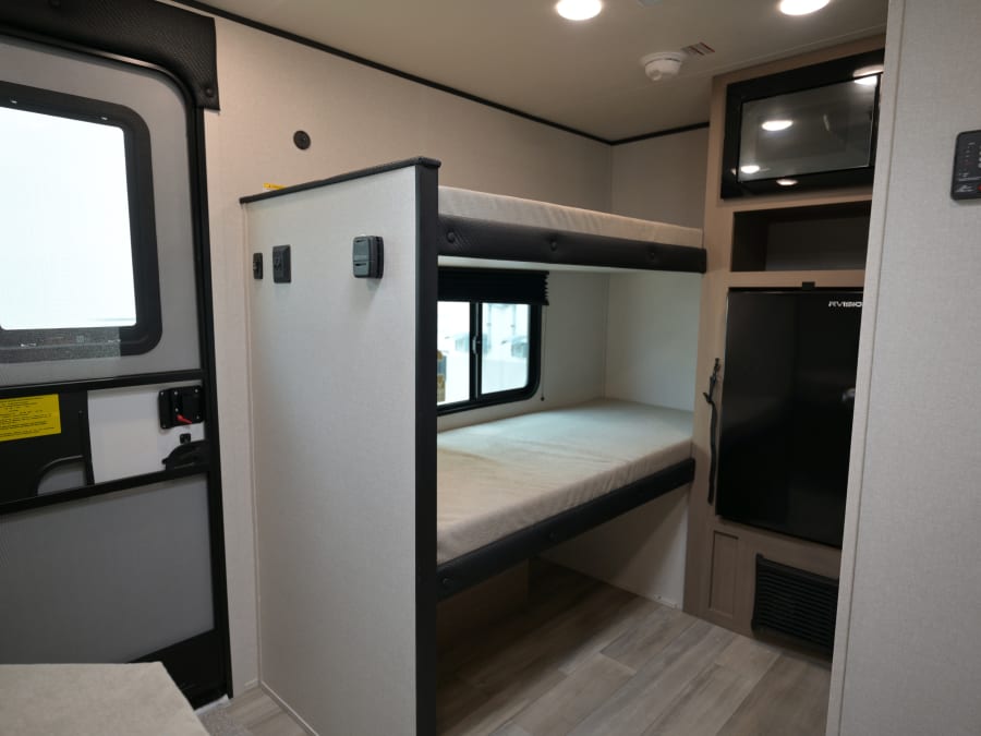 2026 Jayco PROWLER LYNX — interior view