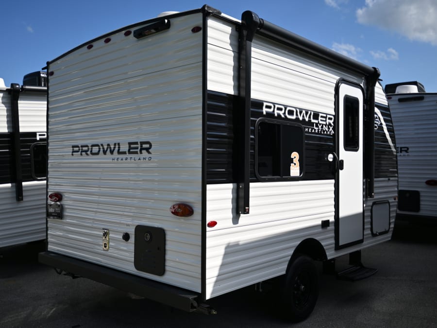 2026 Jayco PROWLER LYNX — photo 21 view