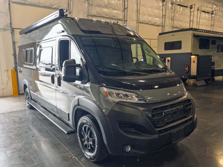 2027 Winnebago TRAVATO