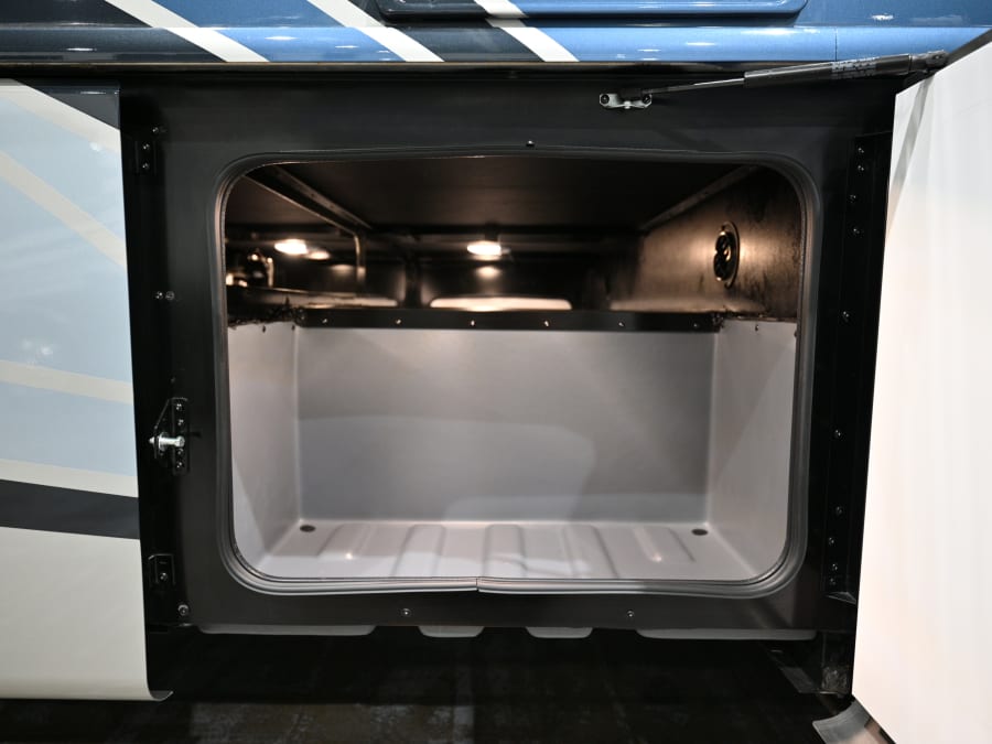 2026 Fleetwood BOUNDER — photo 38 view
