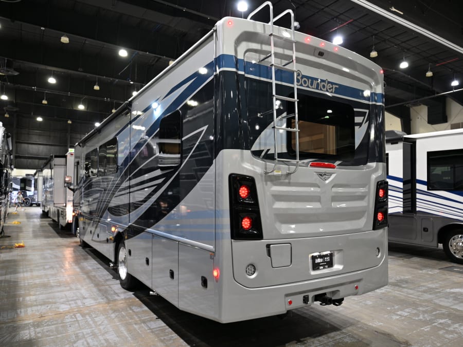 2026 Fleetwood BOUNDER — photo 52 view