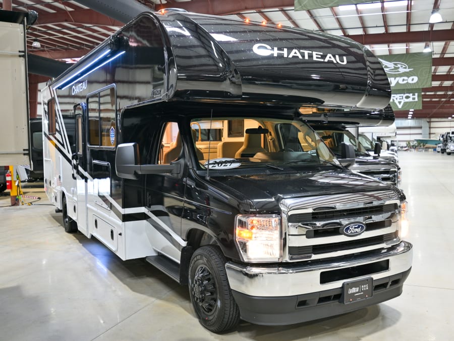 2027 Thor Motor Coach CHATEAU