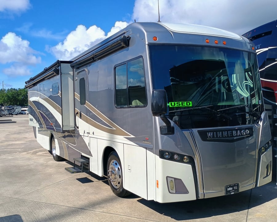 2023 Winnebago FORZA