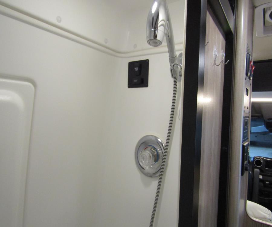 2022 Winnebago BOLDT — photo 21 view