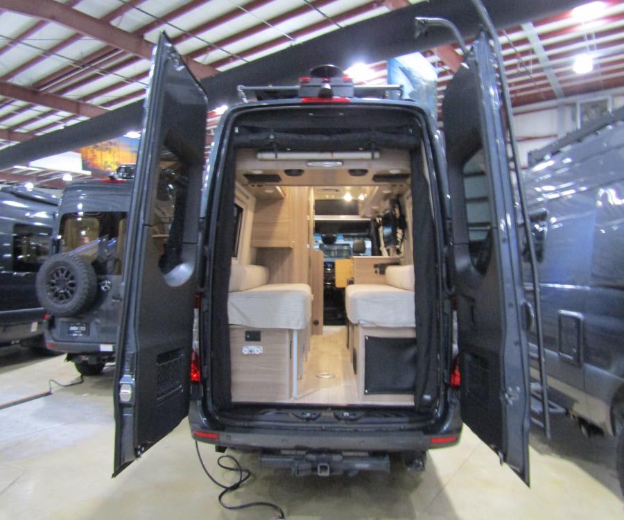 2022 Winnebago BOLDT — photo 24 view