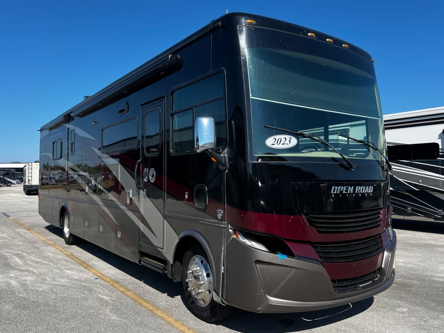 2023 Tiffin ALLEGRO