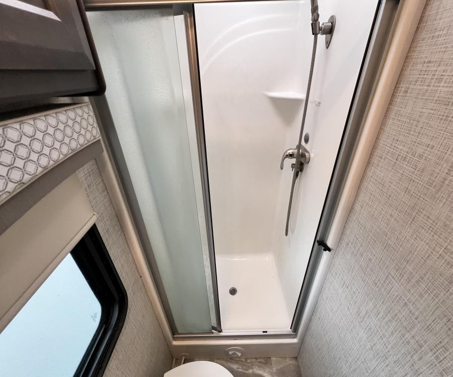 2023 Thor Motor Coach CHALLLENGER — photo 42 view