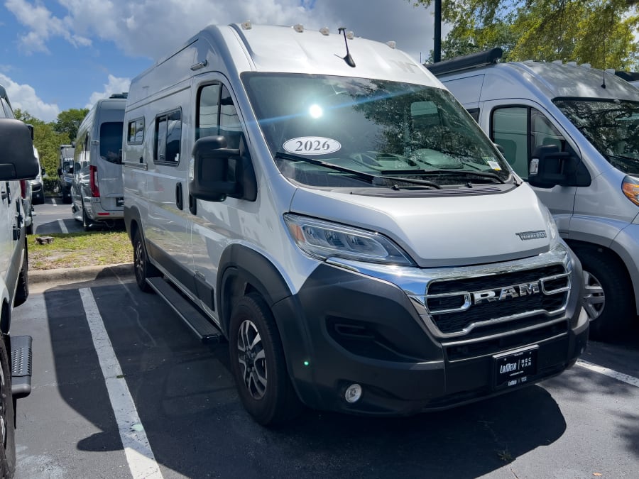 2026 Winnebago SOLIS POCKET