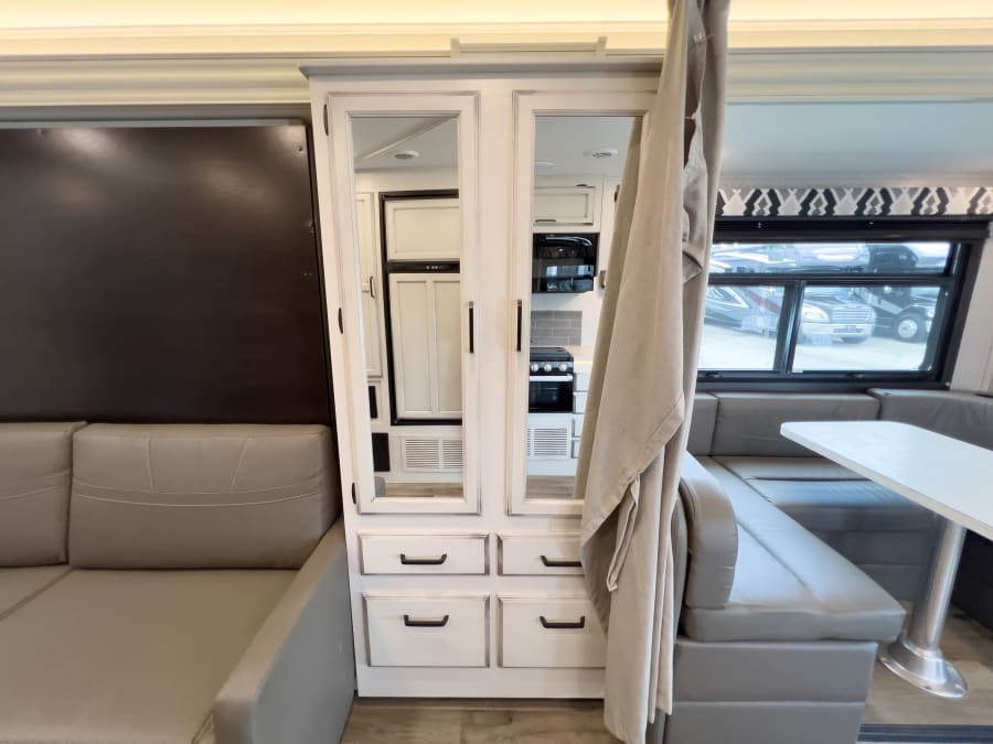 2022 Jayco REDHAWK — photo 15 view