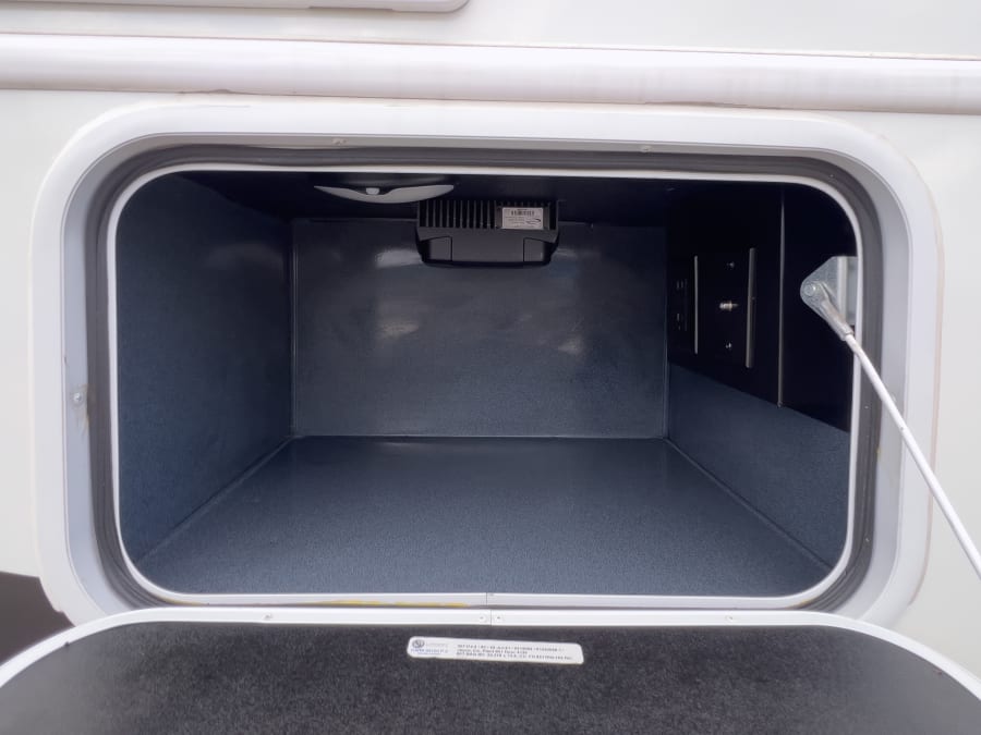 2022 Jayco REDHAWK — photo 28 view
