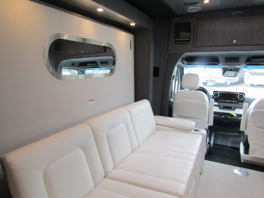 2021 Airstream ATLAS — photo 7 view