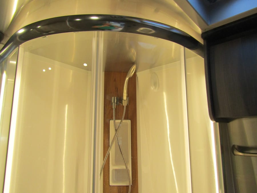 2021 Airstream ATLAS — photo 18 view