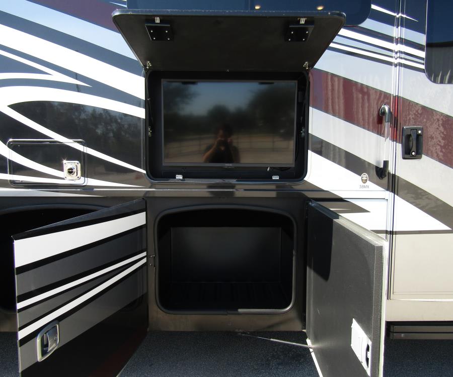 2023 Thor Motor Coach PASADENA — photo 29 view