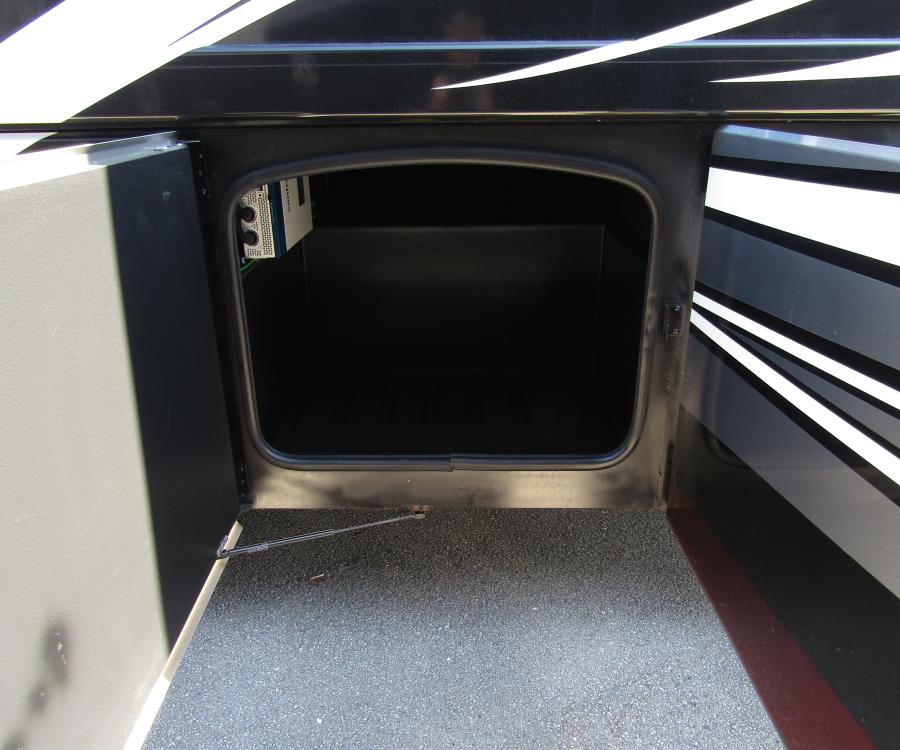 2023 Thor Motor Coach PASADENA — photo 38 view