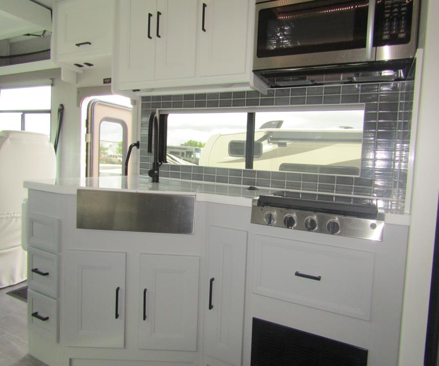 2024 Coachmen ENCORE — engine compartment view