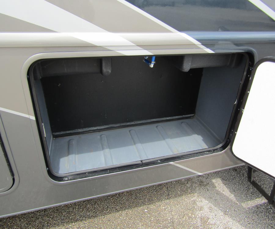 2024 Holiday Rambler INVICTA — photo 30 view