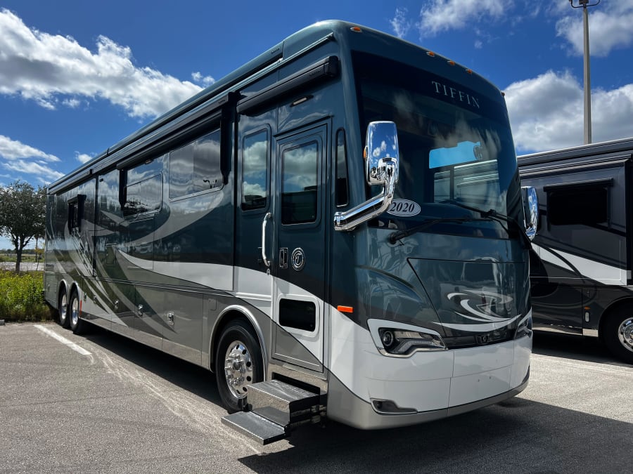 2020 Tiffin ALLEGRO BUS